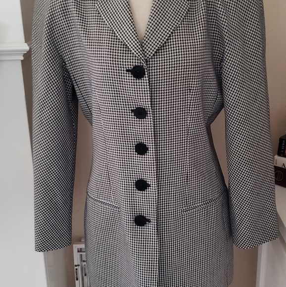 Giorgio Armani Jackets & Blazers - Giorgio Armani VINTAGE Blazer 100% Lana Wool